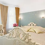 Meri Guest house *