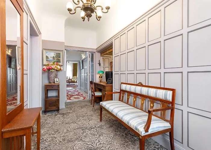 Πανσιόν Meri *